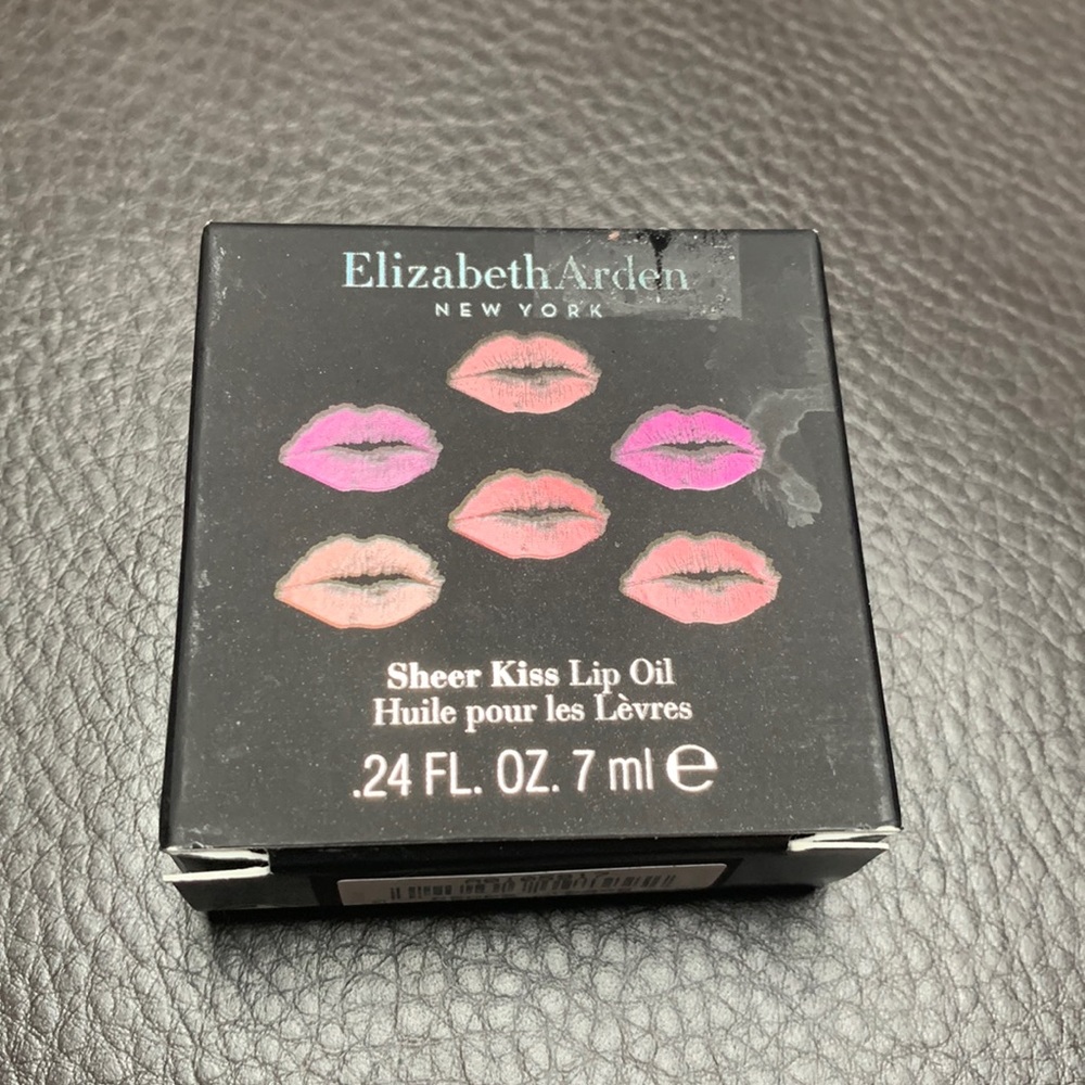 Sale: Pick 3-Elizabeth Arden Lip Oil Nude Oasis 02